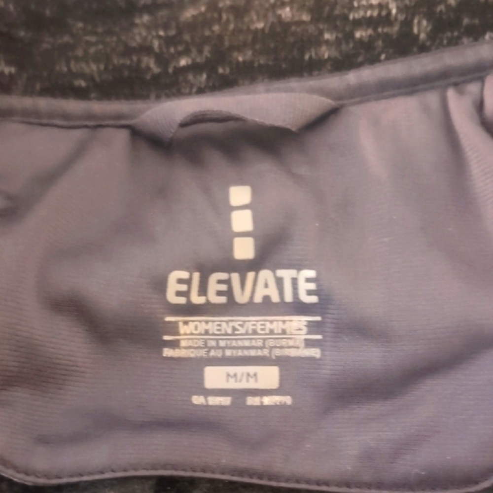 Elevate Women's Vest - Black Size Medium - Picture 4 of 16
